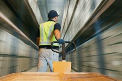 Polyamid, Gummi oder Polyurethan für den Hubwagen? Vergleich von Haltbarkeit, Geräusch und Tragfähigkeit