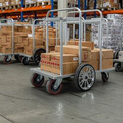 Poliamid, poliuretan, aluminium - które koła najlepiej sprawdzą się w magazynie?