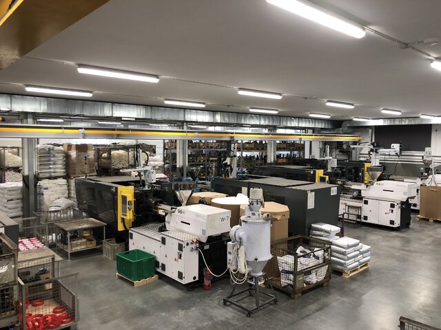 Usługi wykonywania wyprasek z tworzyw sztucznych na wtryskarkach